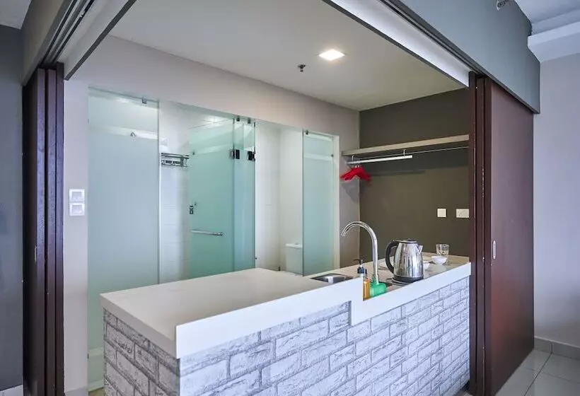 Hotelli Oyo Home 89316 Special Studio Setia Alam Trefoil