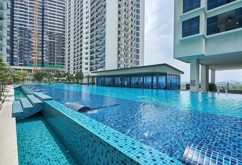 فندق Oyo Home 89316 Special Studio Setia Alam Trefoil