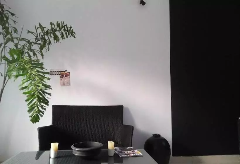 Hotelli Satta Beach Deluxe