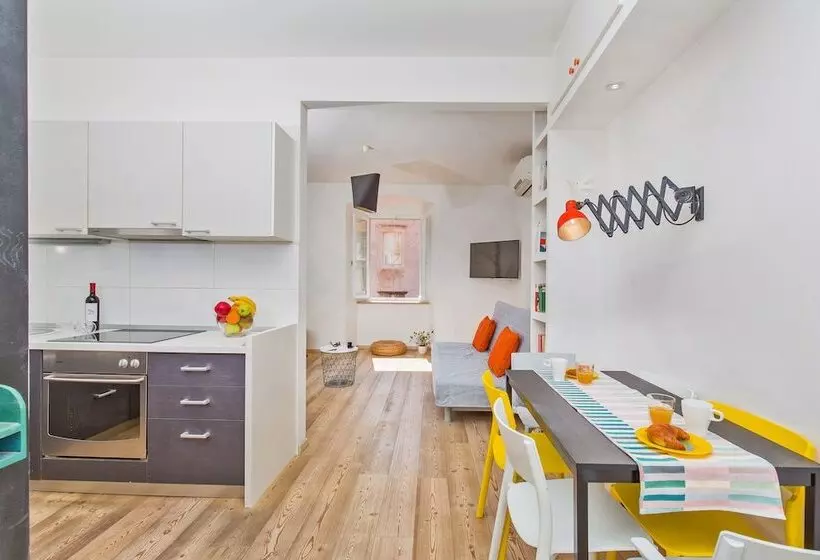 پانسیون Apartment & Room Joy