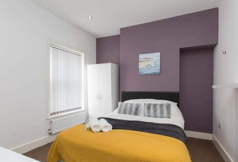 膳宿费 Townhouse @ Balfour St