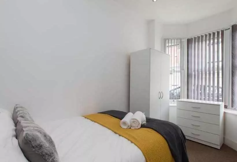 Majatalo Townhouse @ Balfour St