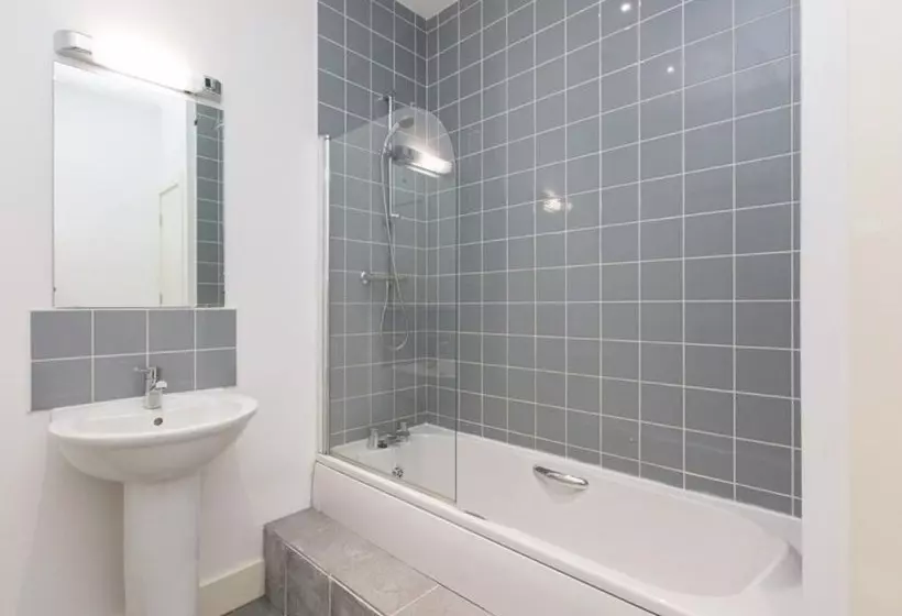 Majatalo Townhouse @ Balfour St