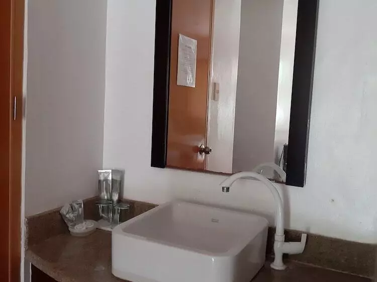 Slam S Garden Dive Resort