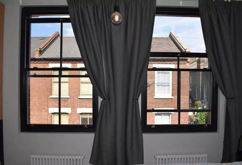 Stunning Home In East London Location
