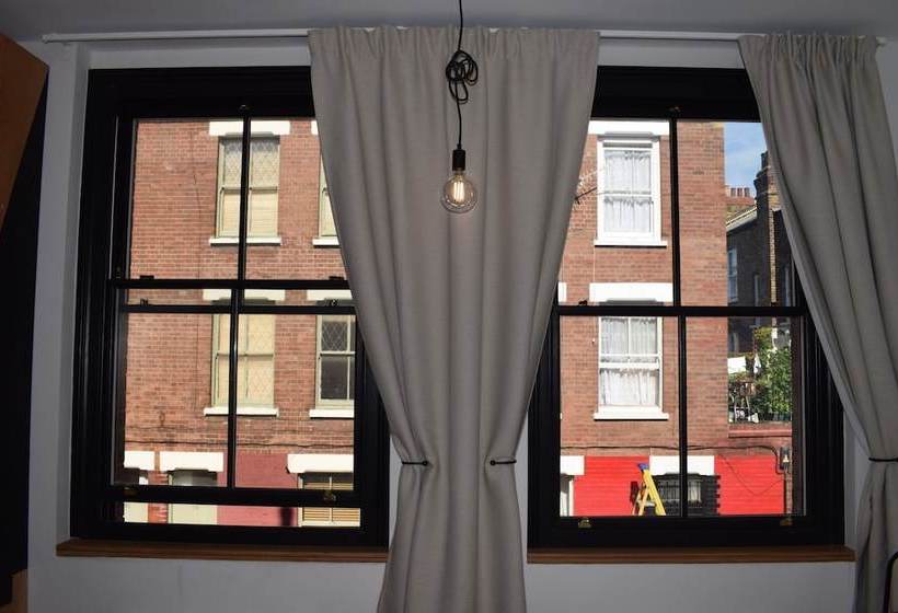 Stunning Home In East London Location