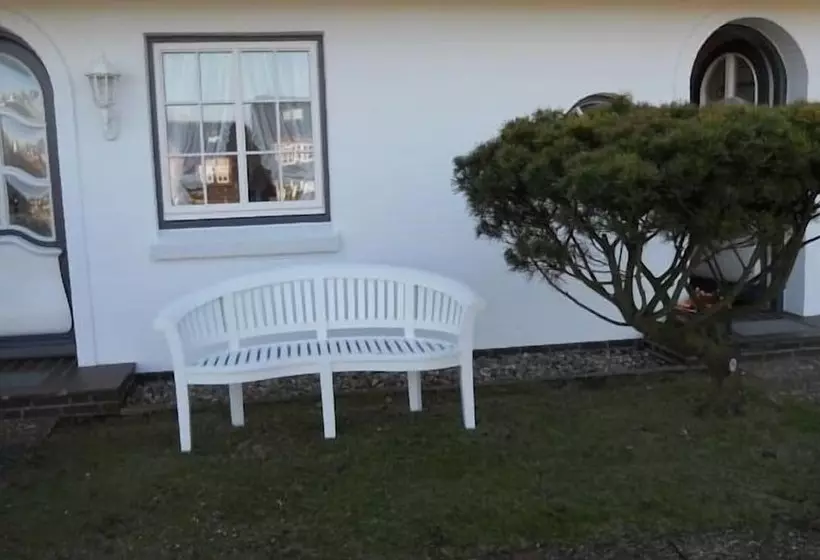 Ferienwohnung Sönshörn 8 Rechts