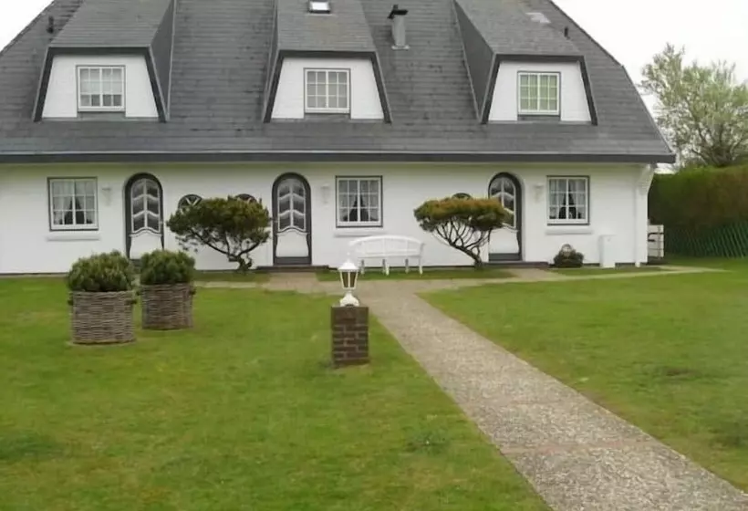 Ferienwohnung Sönshörn 8 Rechts