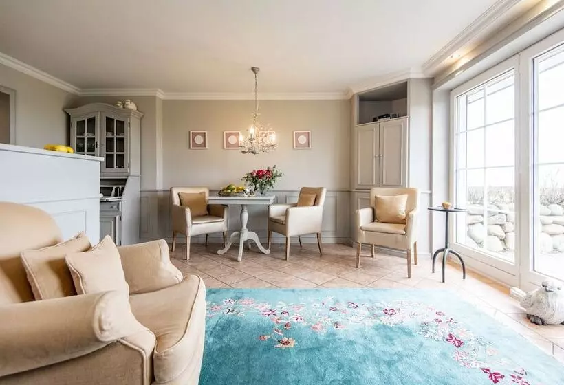 Ferienwohnung Sönshörn 8 Rechts