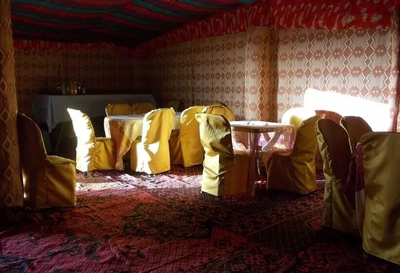 ホテル Bivouac Draa   Nuit Dans Le Désert