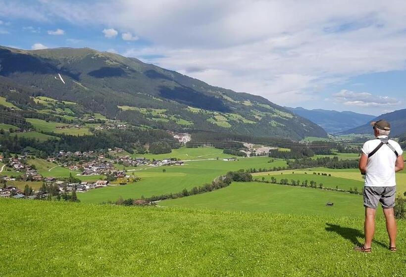 ホテル Gasthof Und Panoramastellplatz Friedburg