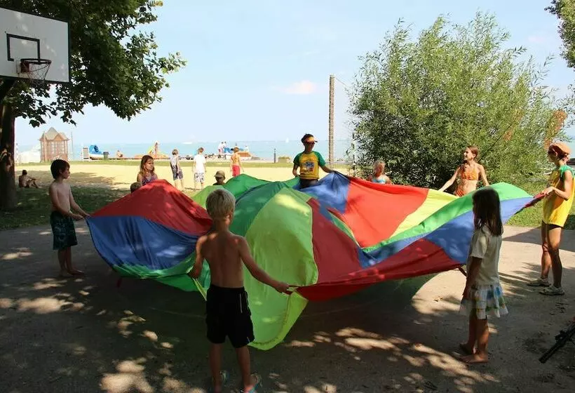 هتل Happy Camp Mobile Homes In Füred Camping