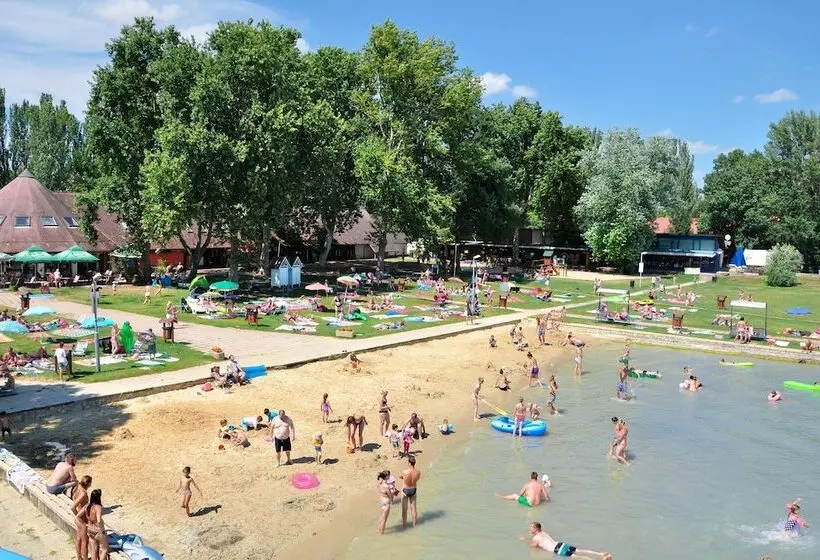 هتل Happy Camp Mobile Homes In Füred Camping