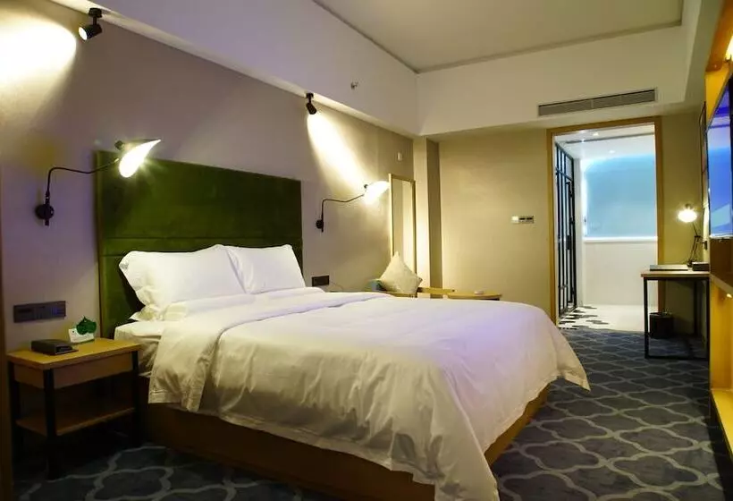 هتل One Flight Apartment Bao An Branch