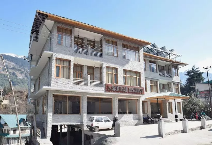 Hotelli Oyo 11618 Sarthak Regency