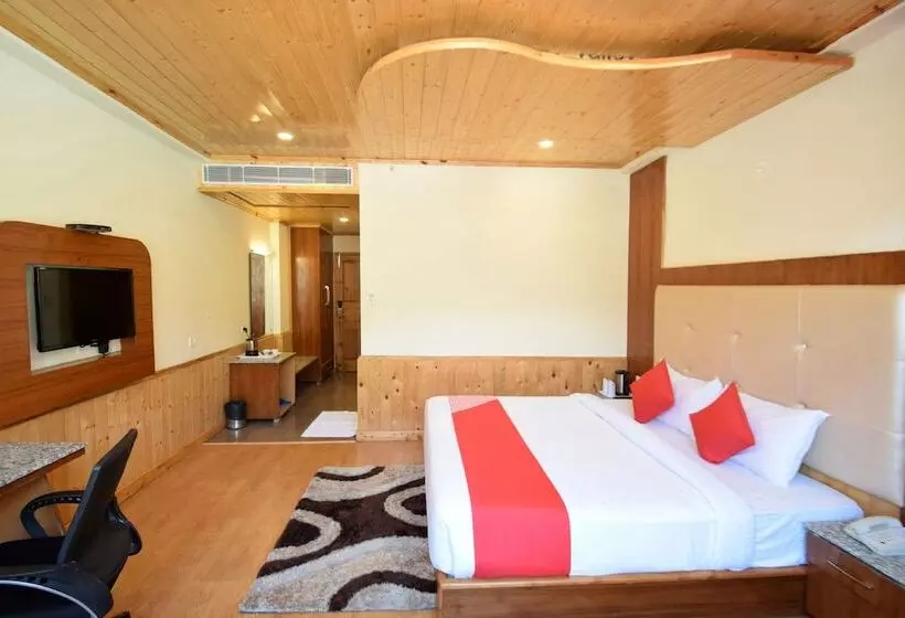 Hotelli Oyo 11618 Sarthak Regency