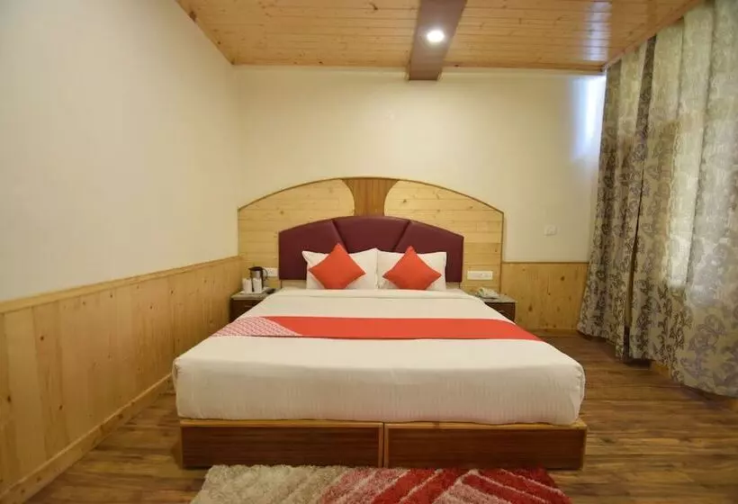 Hotelli Oyo 11618 Sarthak Regency