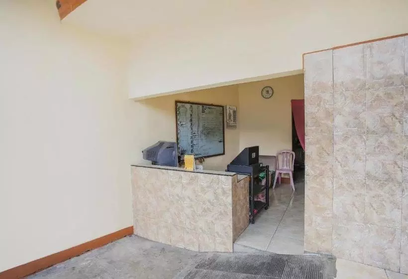 Hotel Spot On 90092 Dewi Safitri