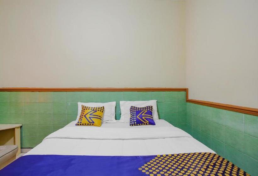 בית מלון כפרי Spot On 90092 Dewi Safitri