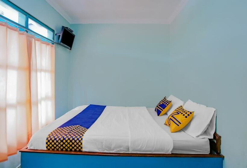 Spot On 90100 Hotel Kediri Bandungan