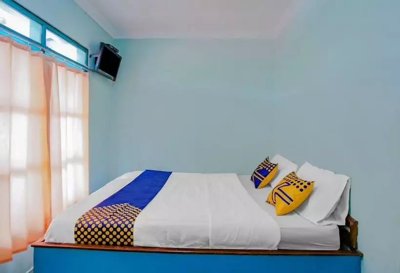 Spot On 90100 Hotel Kediri Bandungan