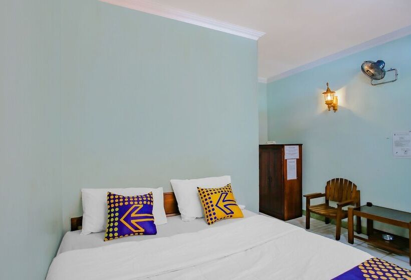 Spot On 90100 Hotel Kediri Bandungan