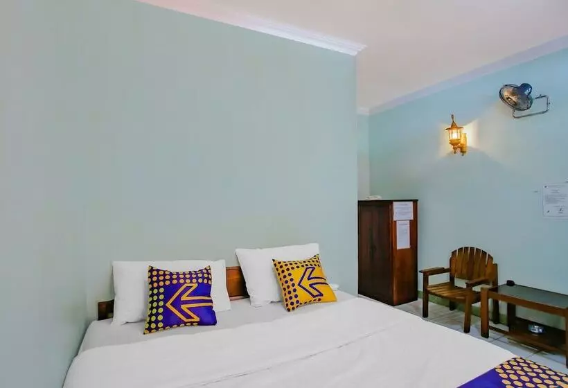 Spot On 90100 Hotel Kediri Bandungan