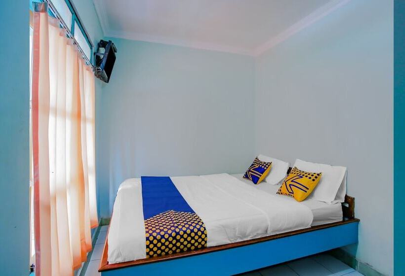 Spot On 90100 Hotel Kediri Bandungan
