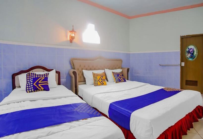 Spot On 90100 Hotel Kediri Bandungan