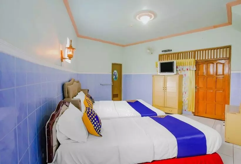 Spot On 90100 Hotel Kediri Bandungan