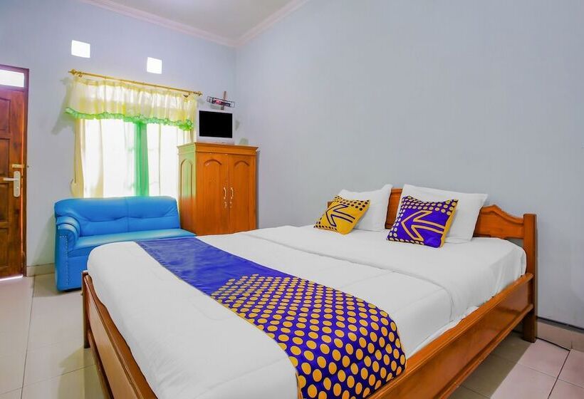 Spot On 90100 Hotel Kediri Bandungan