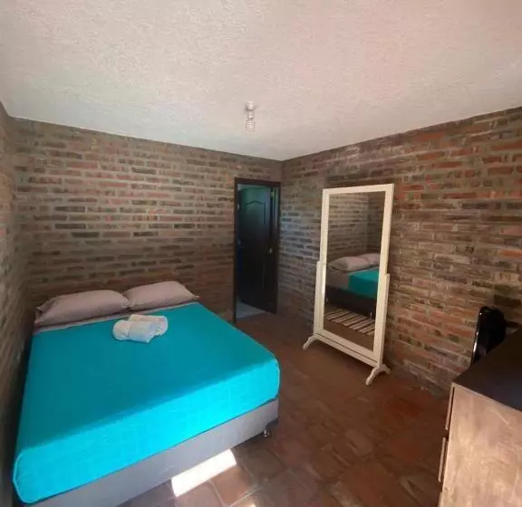 تختخواب و صبحانه Hostal Casa Montañita
