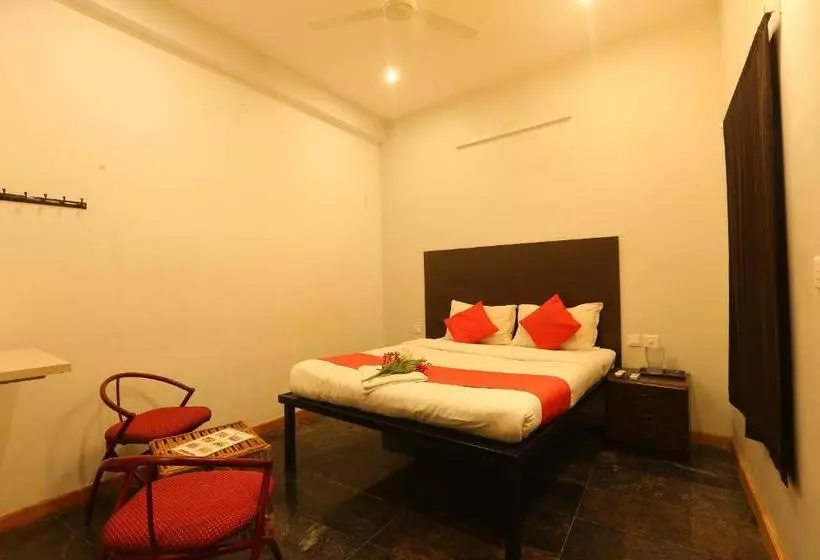 تختخواب و صبحانه Le Apex Inn