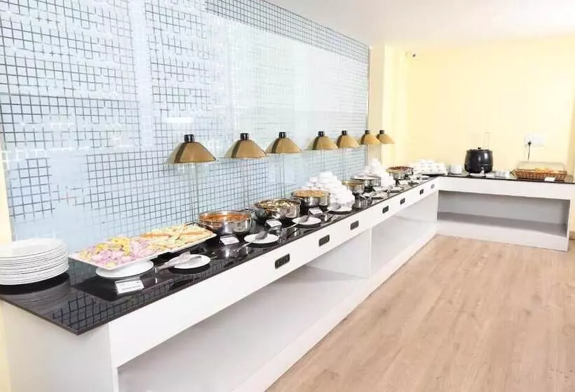 Click Hotel Transport Nagar