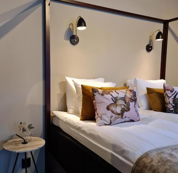 בית מלון כפרי L Viktors