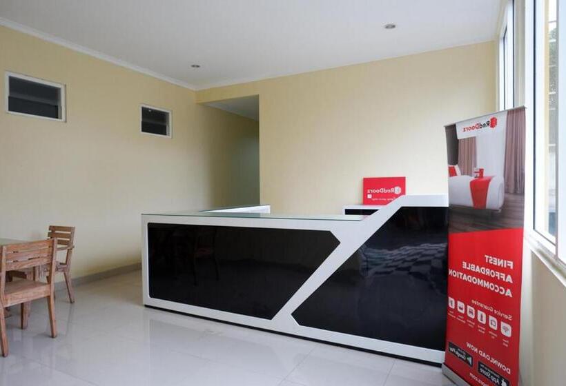 Hotel Reddoorz @ Jalan Bali Cilacap