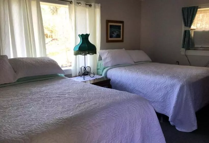 Lucky 7/ Rainbow Motel