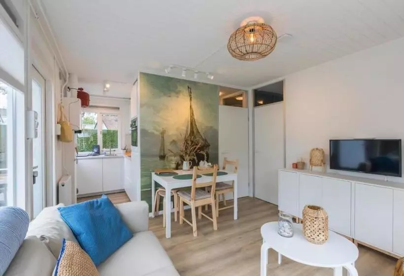 リゾートホテル Holidayhouse   Noordendolfer 2 49 Zoutelande