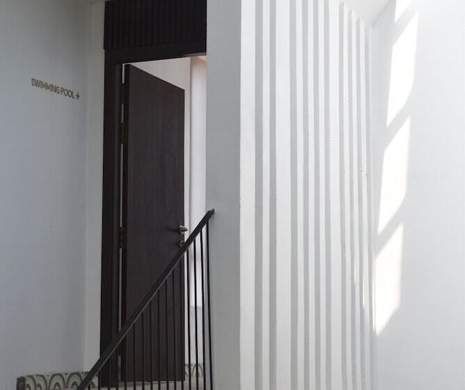 Aborest Tropical Hostel