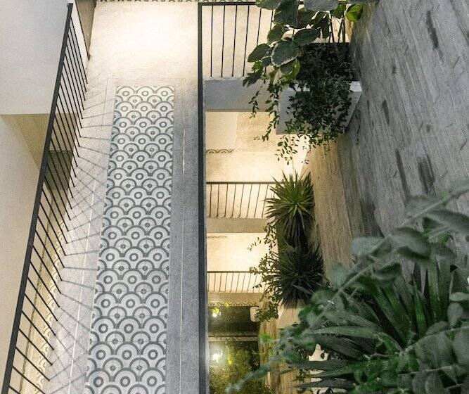 Aborest Tropical Hostel