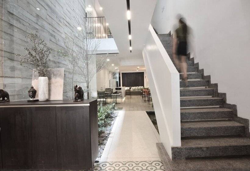 Aborest Tropical Hostel