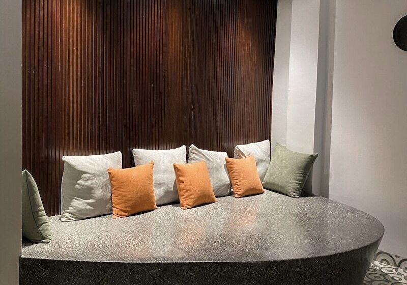 Aborest Tropical Hostel