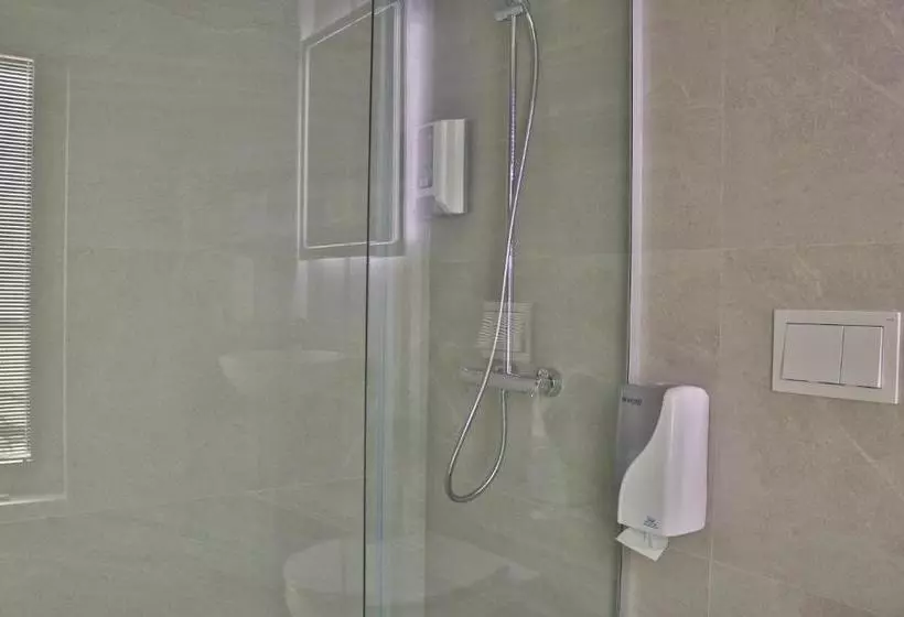 Saat Kula Luxury Rooms