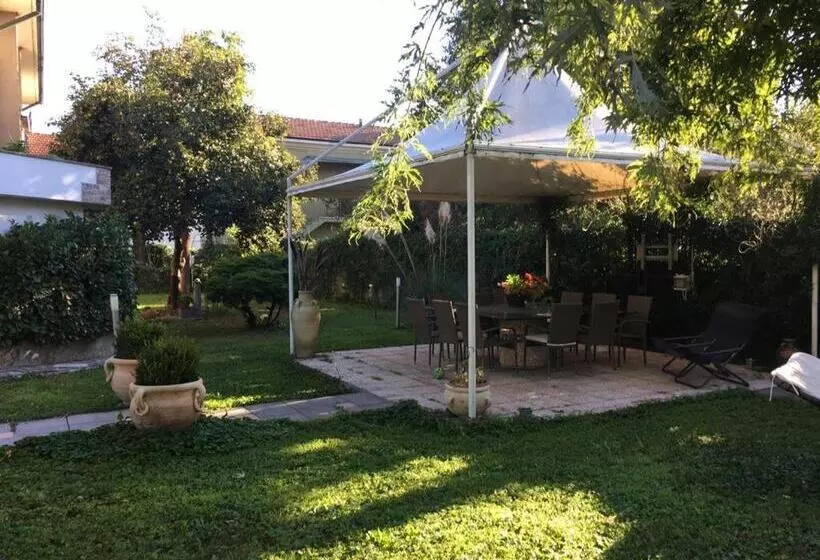 Aamiaismajoitus (B&B) Villa Giulini Rho