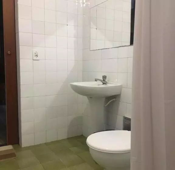 Efferus Hostel