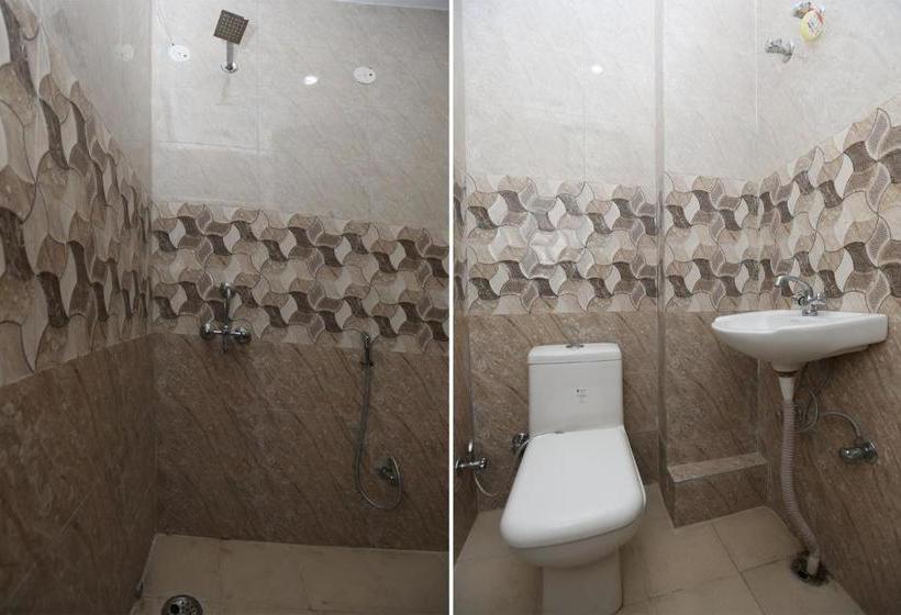 Hotel Oyo 75853  Palazzo