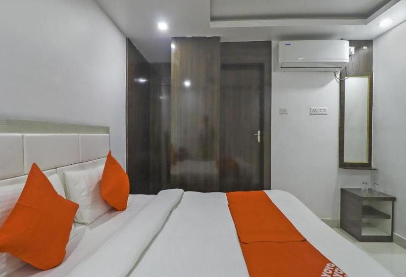 호텔 Oyo 75905 Stay Villa