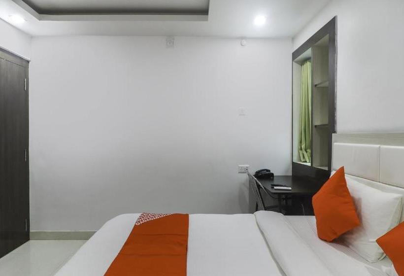 호텔 Oyo 75905 Stay Villa