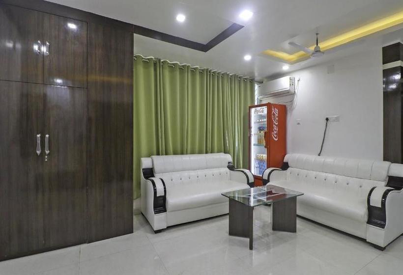 호텔 Oyo 75905 Stay Villa