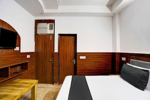 Hotel Royal Grand Stay In